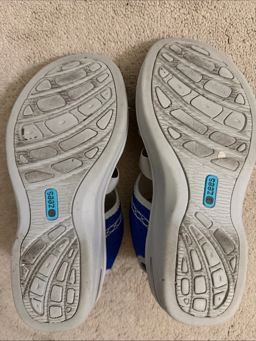 Bzees Womens Royal Blue and Light Gray Sandals